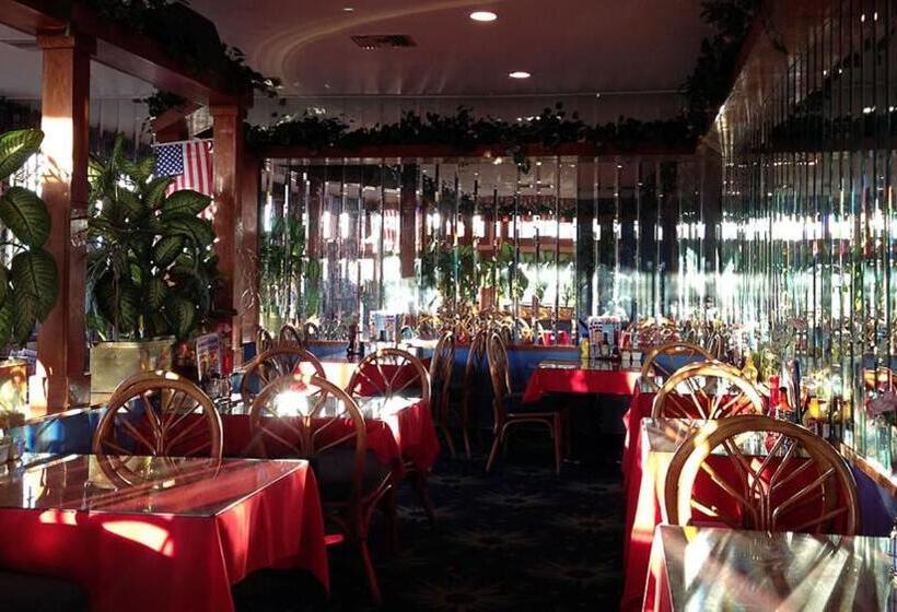 Мотель Tradewinds Airport