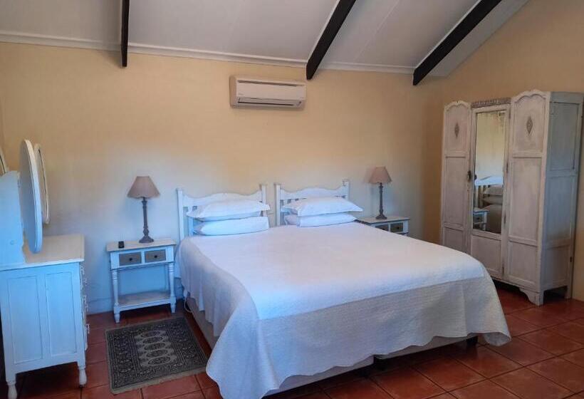 פנסיון Avondrust Guest House