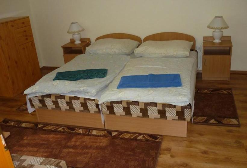 פנסיון ádám Tanya Fogadó