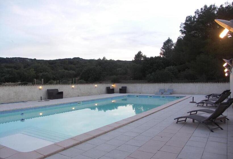 بنسيون Domaine Saint Martin