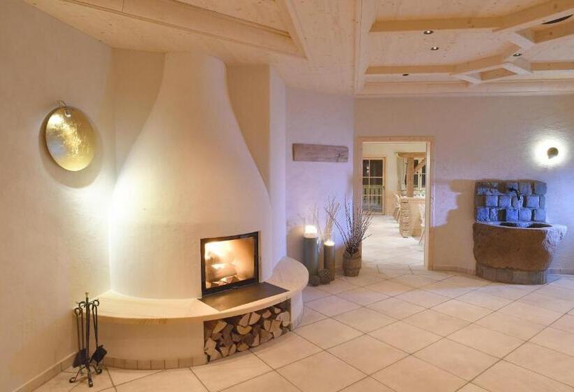 بنسيون Florineum