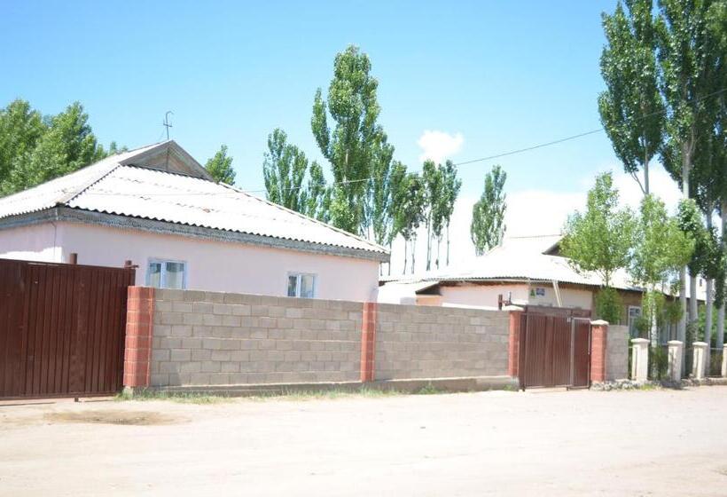 پانسیون Guest House Mira