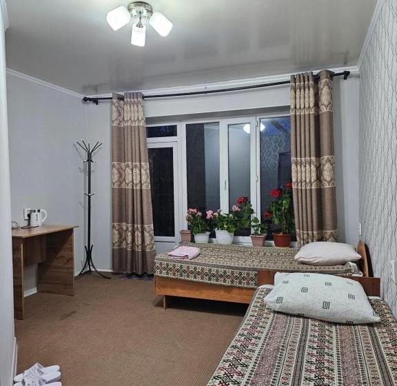 پانسیون Guest House Mira