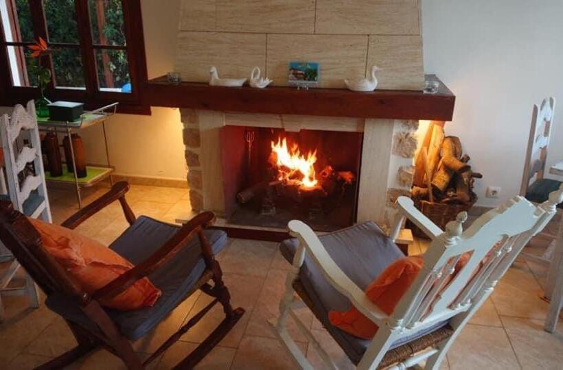 پانسیون Hostal Mi Campaña