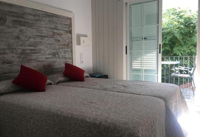 پانسیون Hostal Mi Campaña