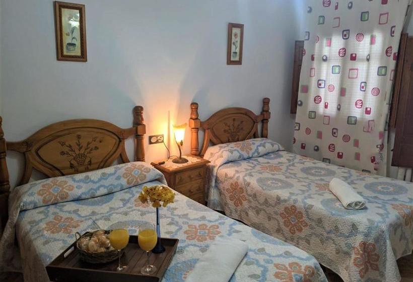 بنسيون Hostal Moraima