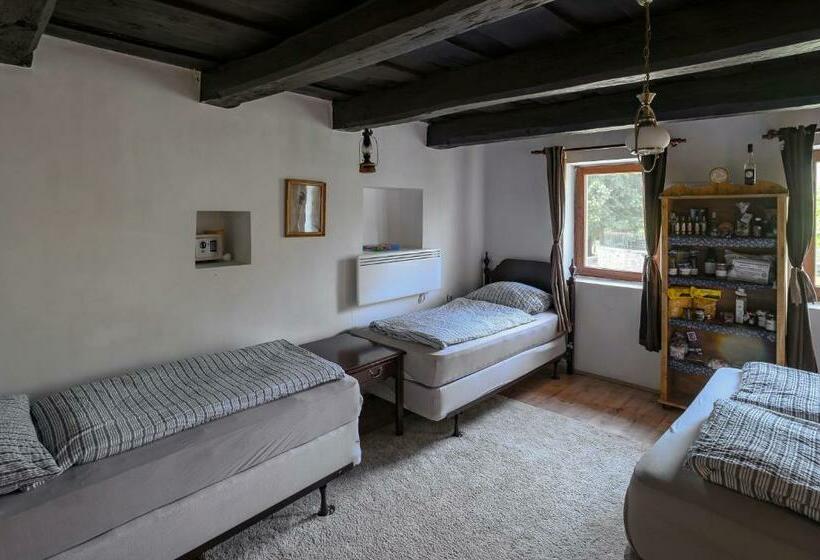 פנסיון Kemencés Vendégház