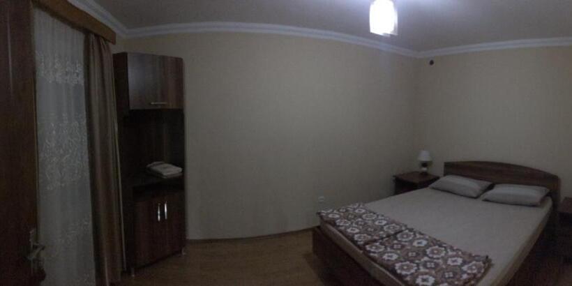 پانسیون Mari Guest House