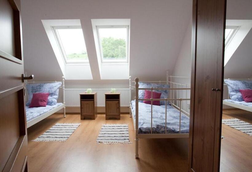 膳宿费 Penzion Pod Hůrkou