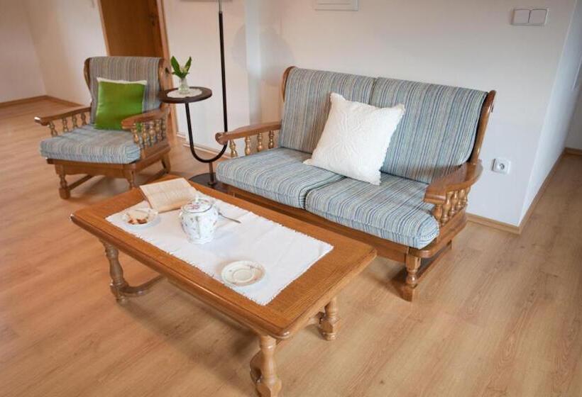 膳宿费 Penzion Pod Hůrkou