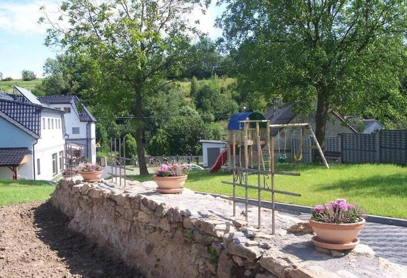 膳宿费 Penzion Pod Hůrkou