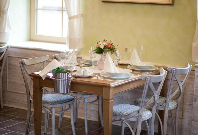 膳宿费 Penzion Pod Hůrkou