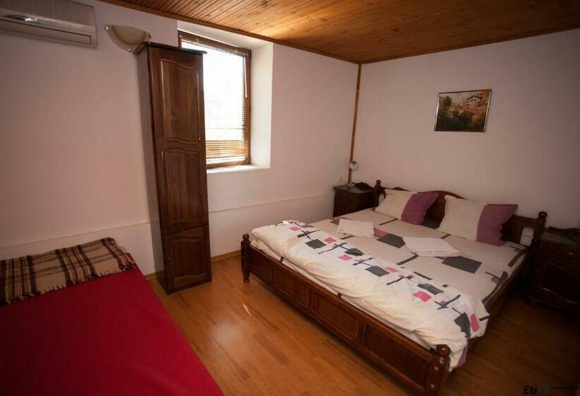 פנסיון къщи за гости Valdes