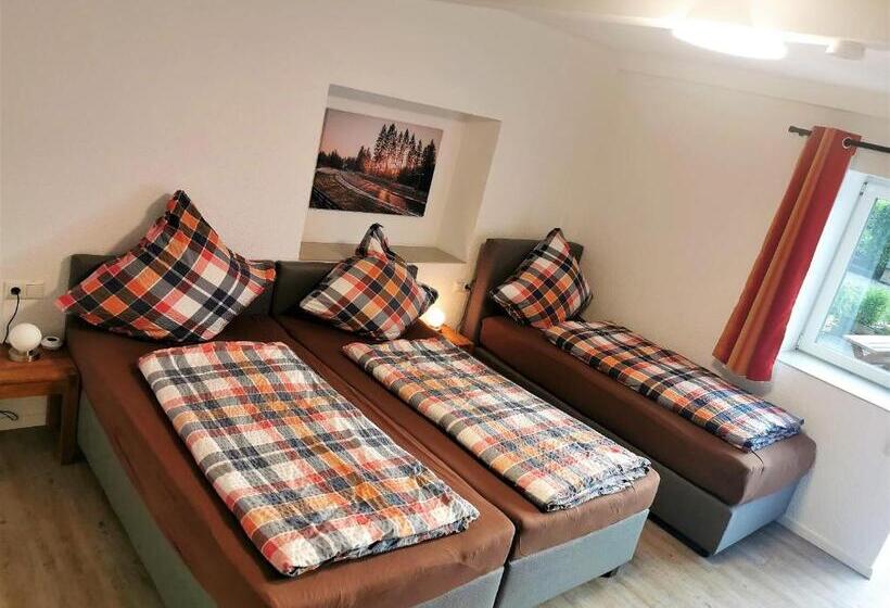 Пансион Speedys Bed & Breakfast