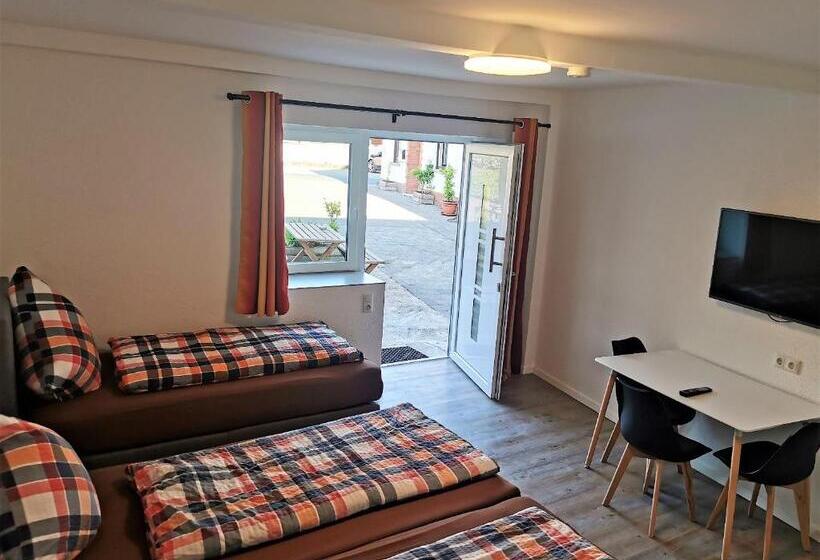 Пансион Speedys Bed & Breakfast