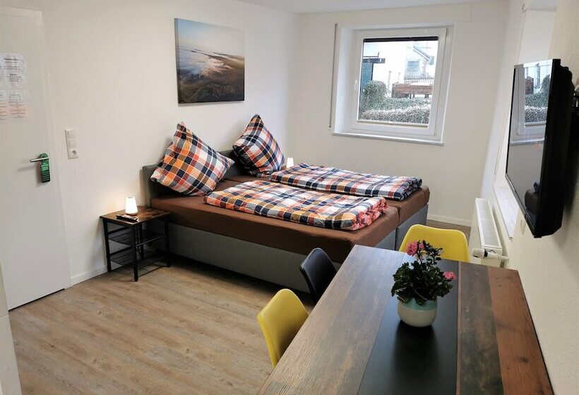 Пансион Speedys Bed & Breakfast