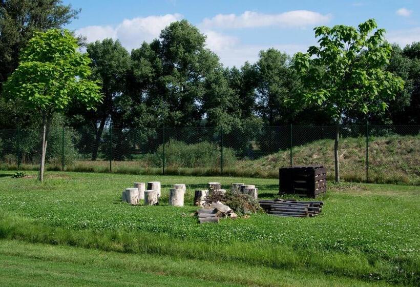 פנסיון Sportovní Areál Horní Počaply