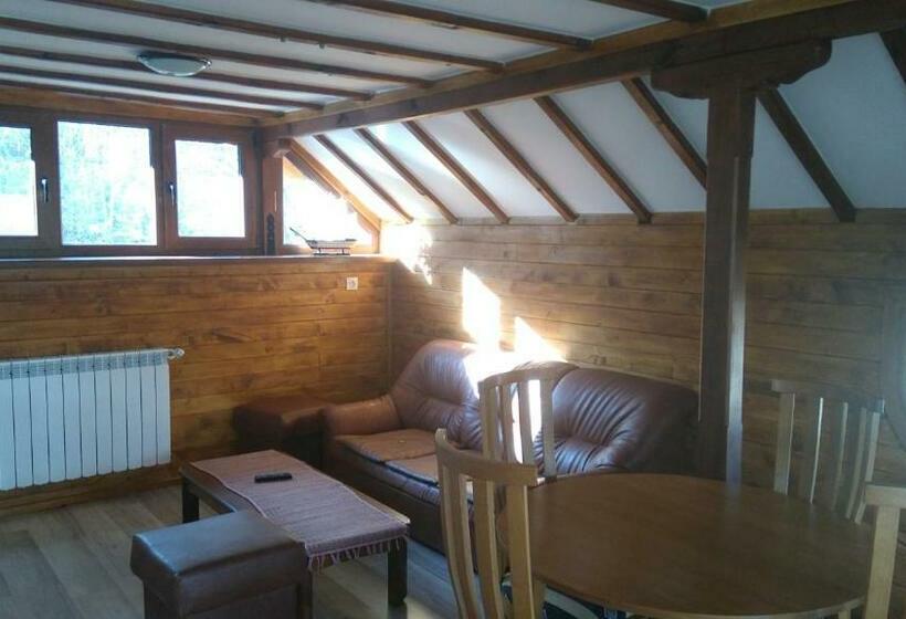 פנסיון Tora Bora Guest House