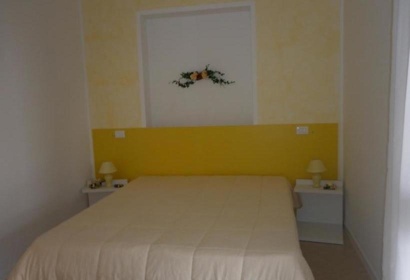 ペンション Villa Al Mare Guest House