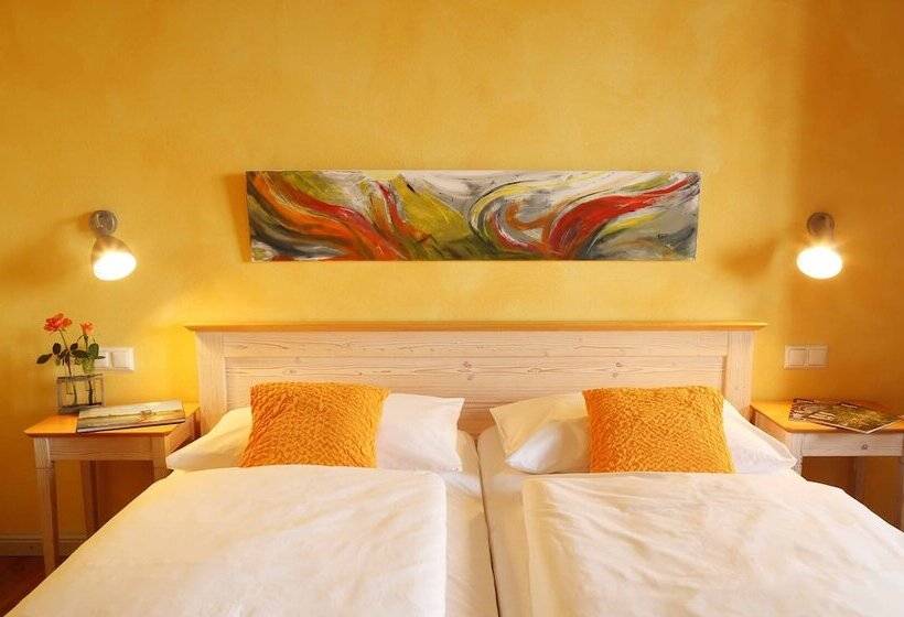 펜션 Weinhof Am Nussbaum