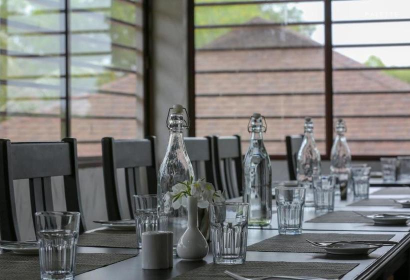 리조트 Grand Ayur Island