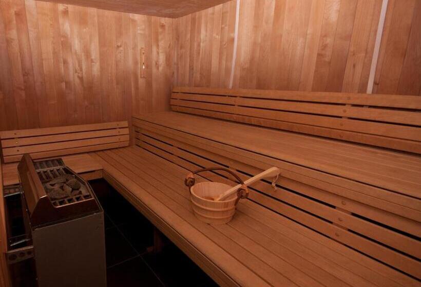 אתר נופש Village Club Les Lavandes   Neaclub