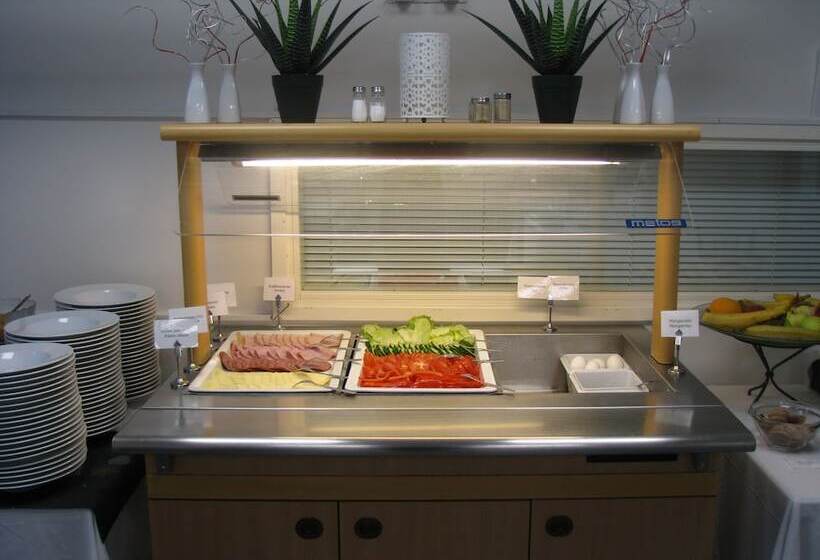 Summer Hotel Katarina