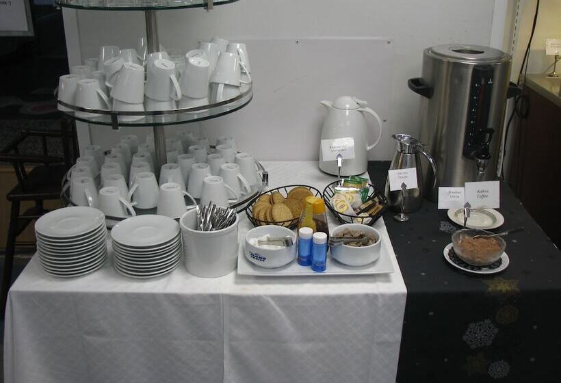 Summer Hotel Katarina