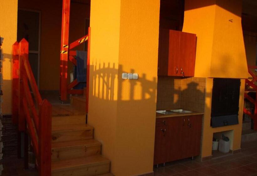 Tó  Party Panoráma Panzió & Wellness