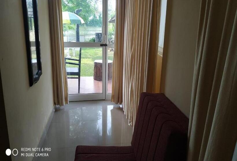 Wintergreen Waterfront Resort