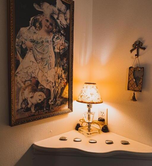 Yelton Manor Bed And Breakfast