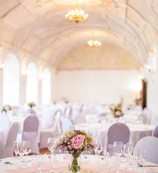 Zámek Kolštejn   Hotel Chateau Goldenstein