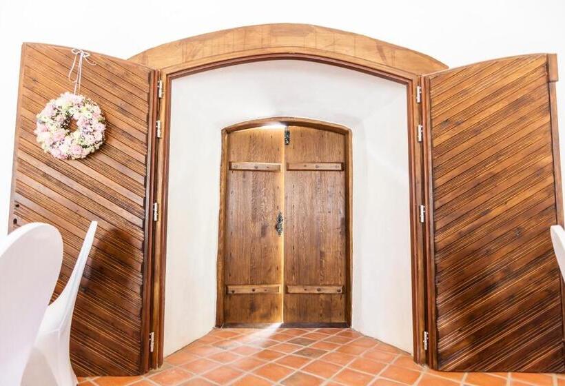 Zámek Kolštejn   Hotel Chateau Goldenstein