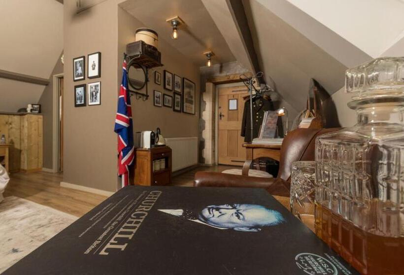 Bed and Breakfast Spirit Of 1944