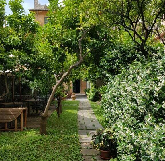 ホテル Albergo Lungomare