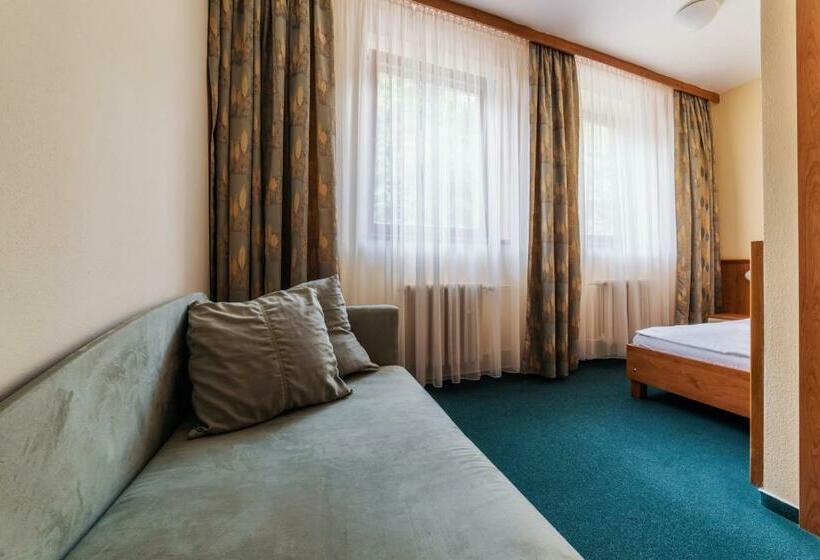 Dependence Hotela Stupka   Golf