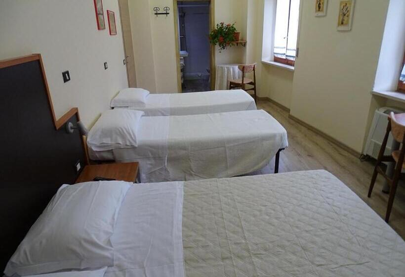 בית מלון כפרי Monti Azzurri