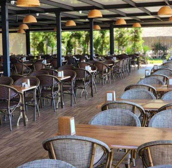 Neptun Palace Kvariati