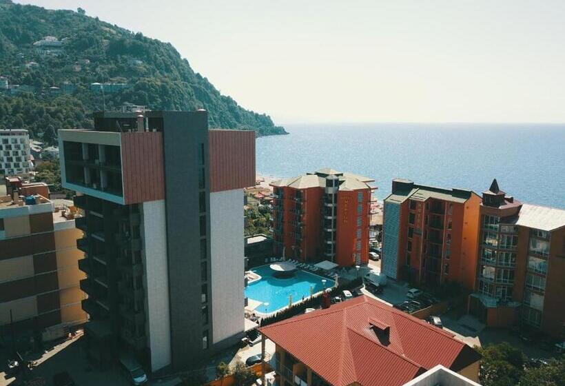 Neptun Palace Kvariati