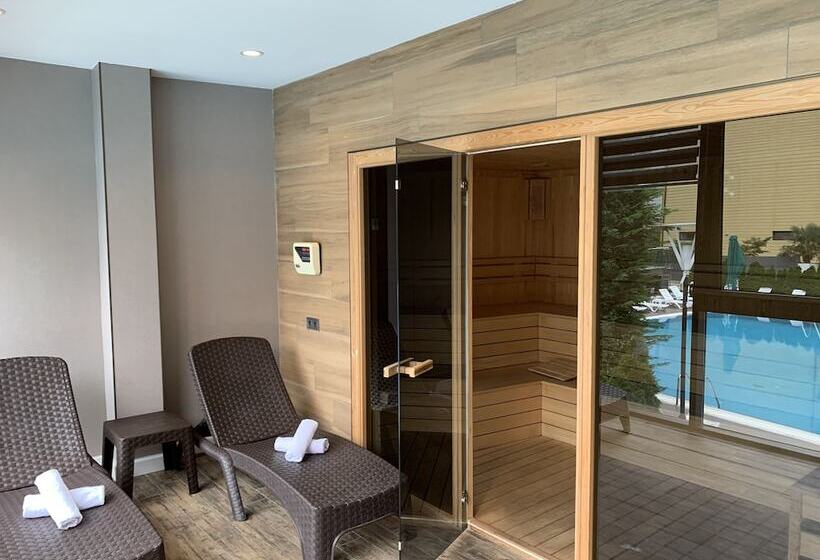 Neptun Palace Kvariati