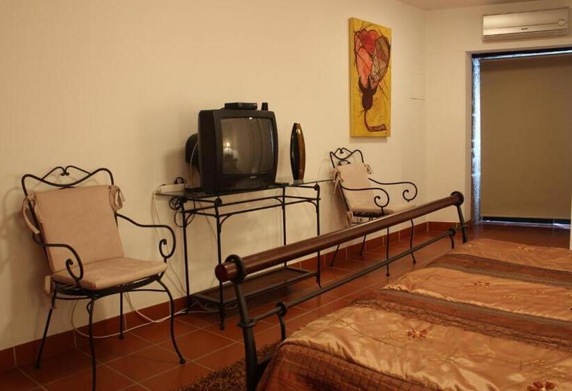 Пансион Casa Do Adro De Parada