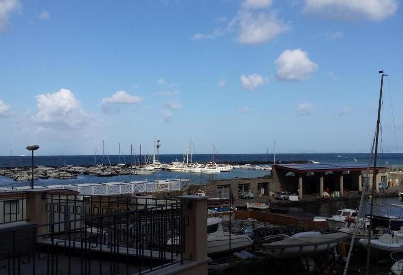 פנסיון Casa Nori