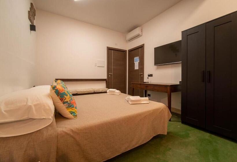 פנסיון Casa Nori