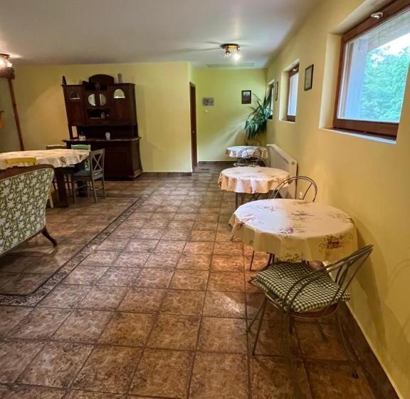 بنسيون Erdei Vendégház