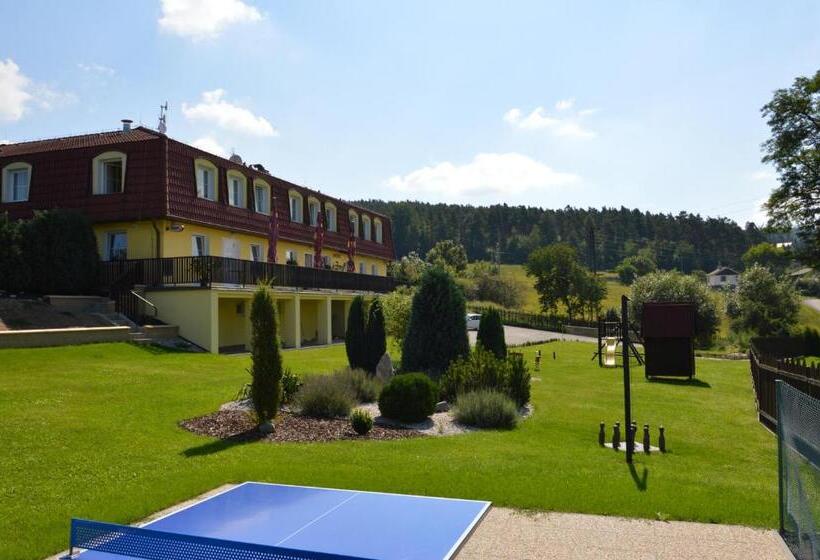 膳宿费 Penzion Kamejk