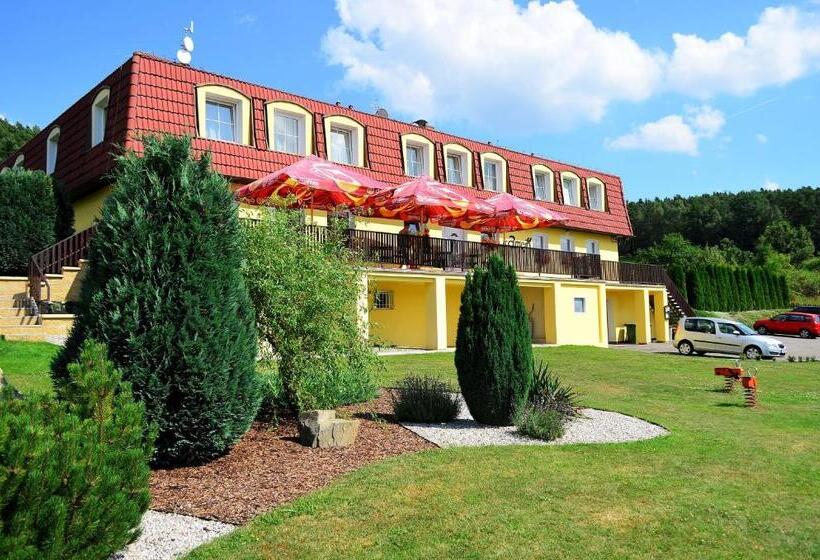 膳宿费 Penzion Kamejk