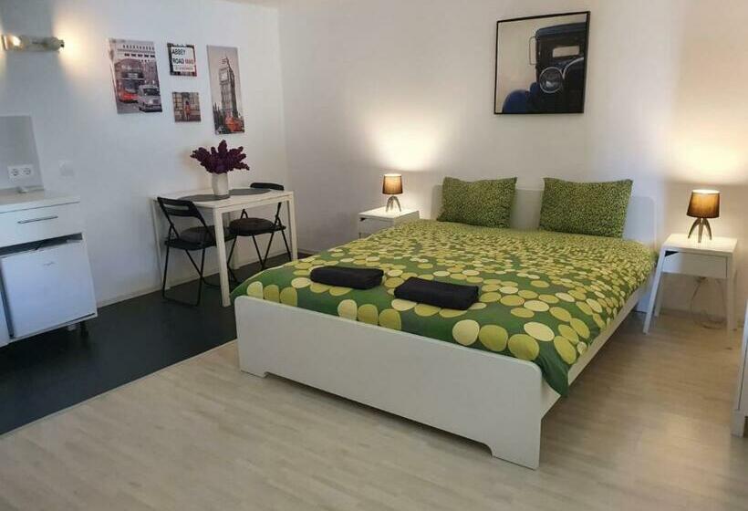 פנסיון Vila Bel Ami