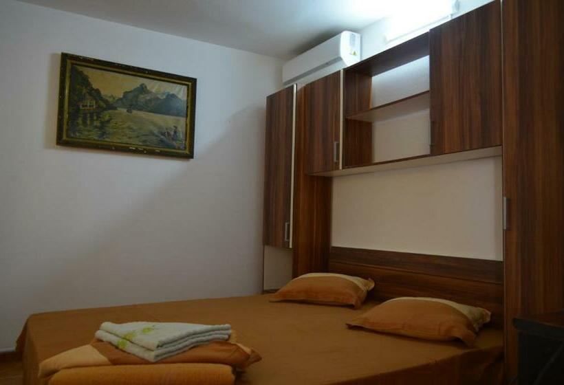 펜션 Vila Costel&mirela