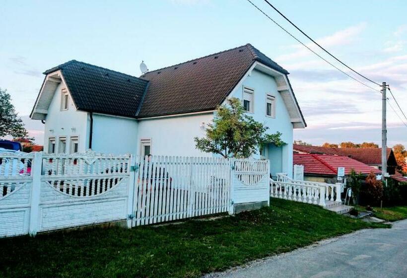 Пансион Vila Nela