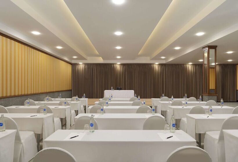 Avani Ao Nang Cliff Krabi Resort